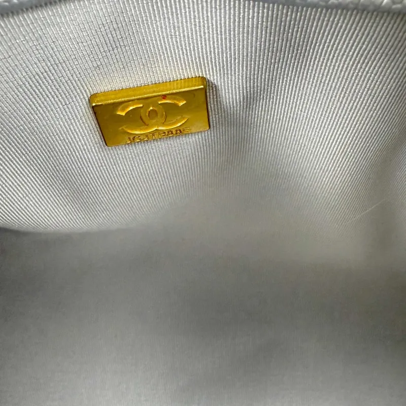 Chanel Bucket Bags-12 - Image 8