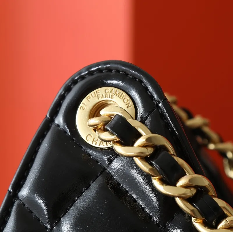 Chanel Bucket Bags-19 - Image 7