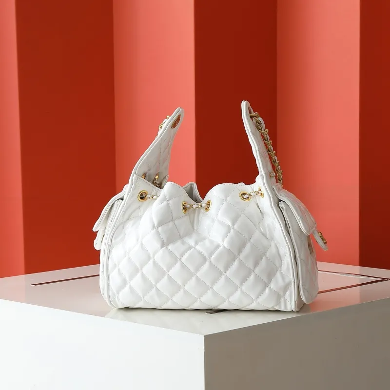 Chanel Bucket Bags-20 - Image 4