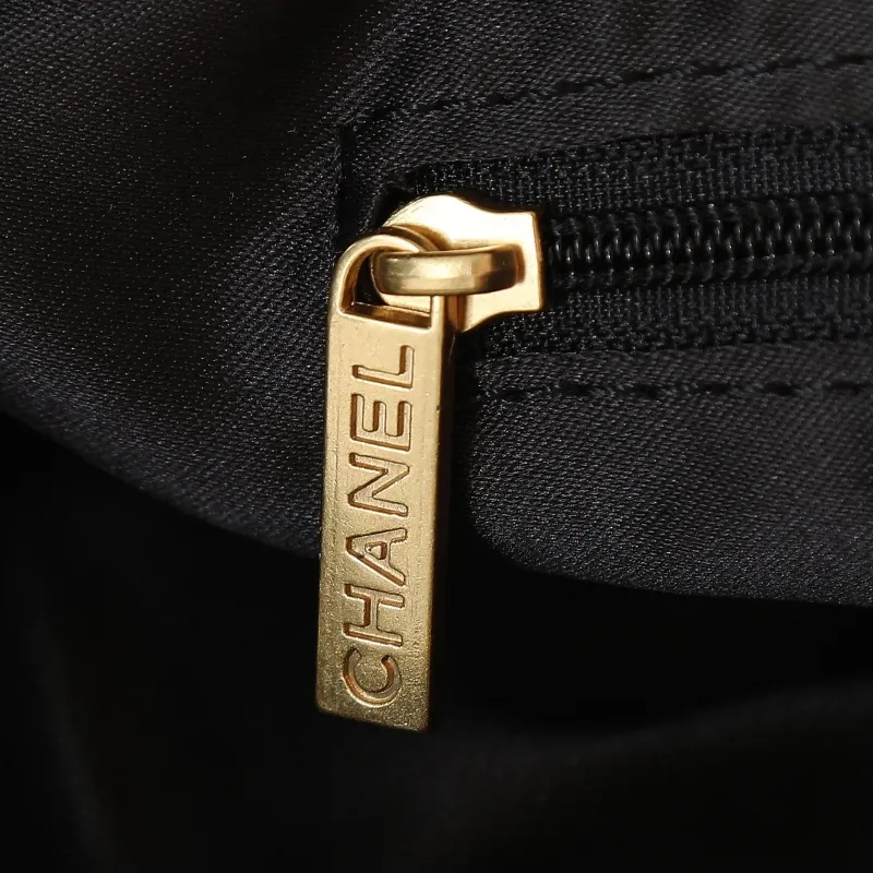 Chanel Bucket Bags-24 - Image 6