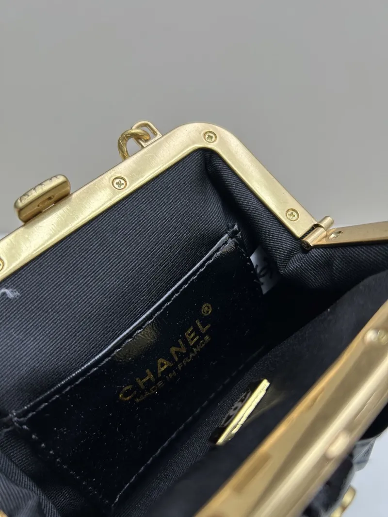 Chanel Bucket Bags-25 - Image 8
