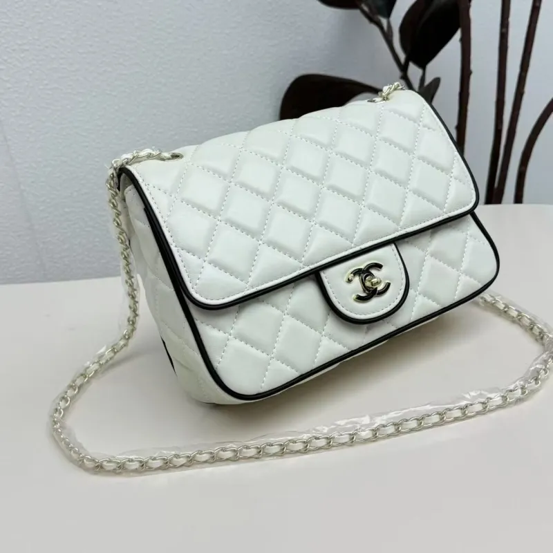 Alternative view of Chanel CF Series Bags-158