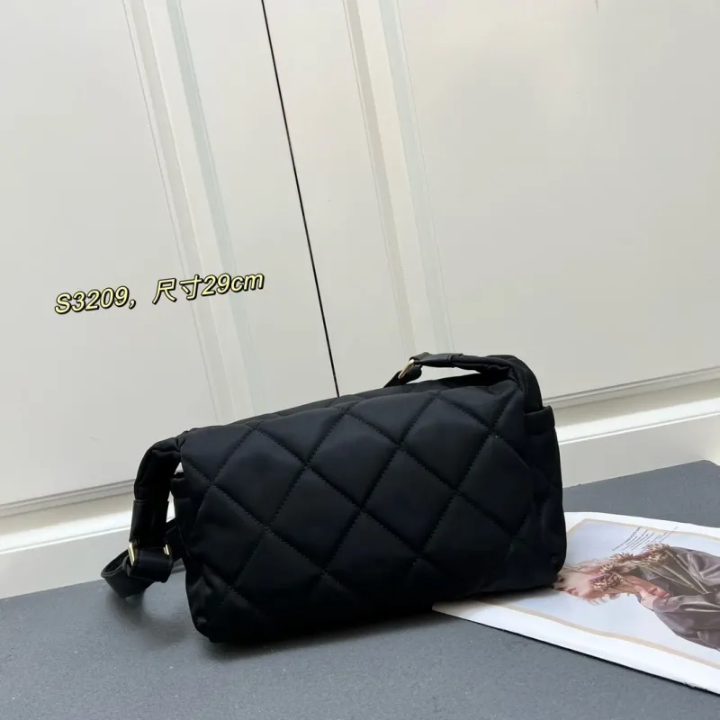 Alternative view of Chanel CF Series Bags-252