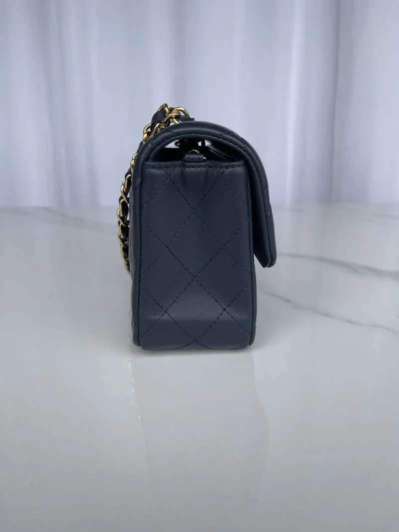 Alternative view of Chanel CF Series Bags-318