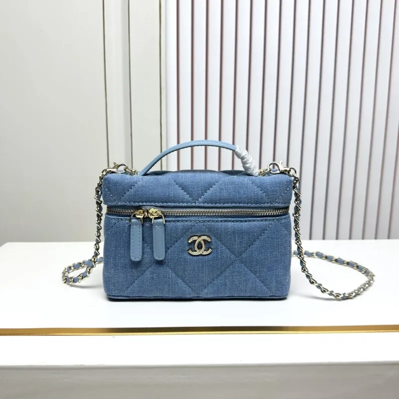 Chanel Cosmetic Bags-7