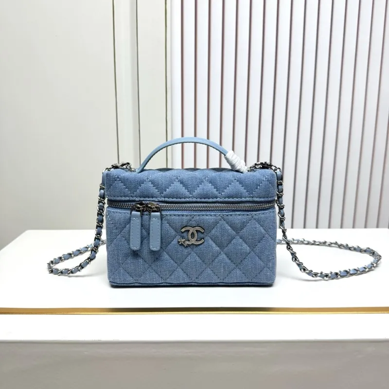Chanel Cosmetic Bags-8