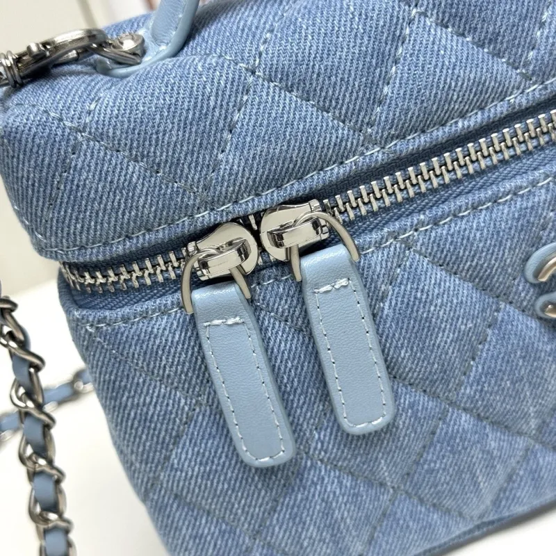 Alternative view of Chanel Cosmetic Bags-10