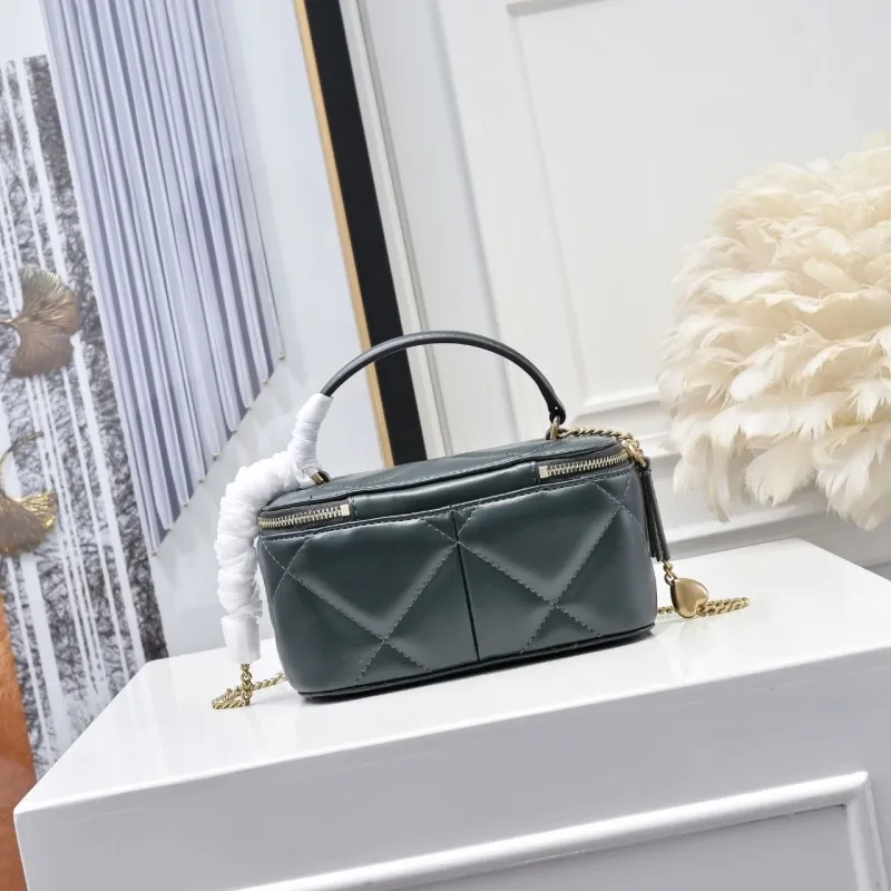 Alternative view of Chanel Cosmetic Bags-12