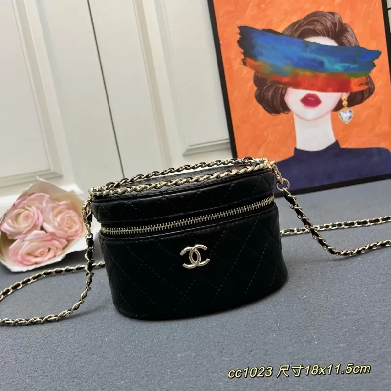 Chanel Cosmetic Bags-16