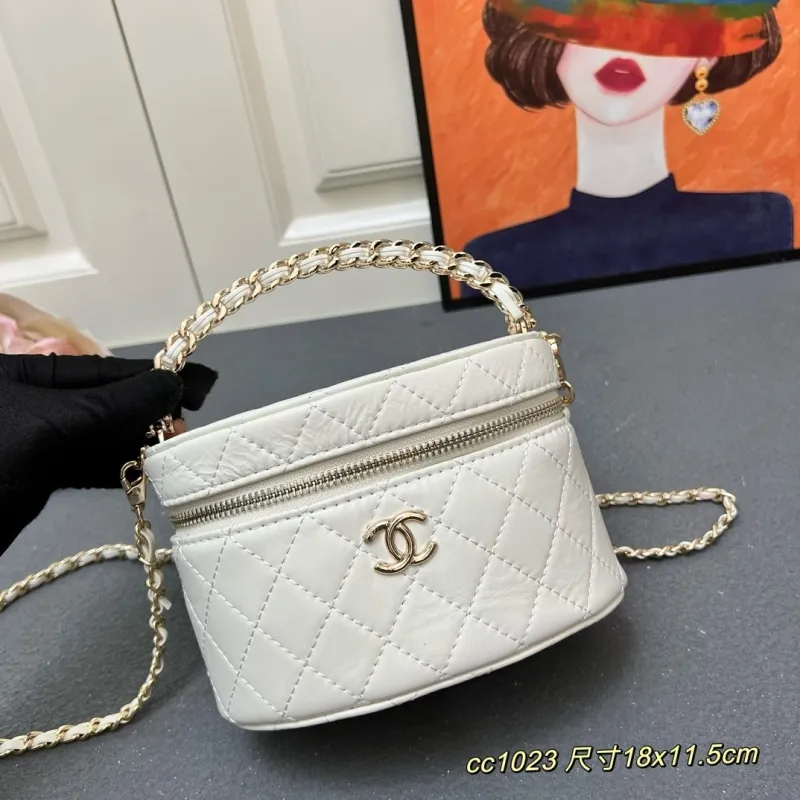 Alternative view of Chanel Cosmetic Bags-20