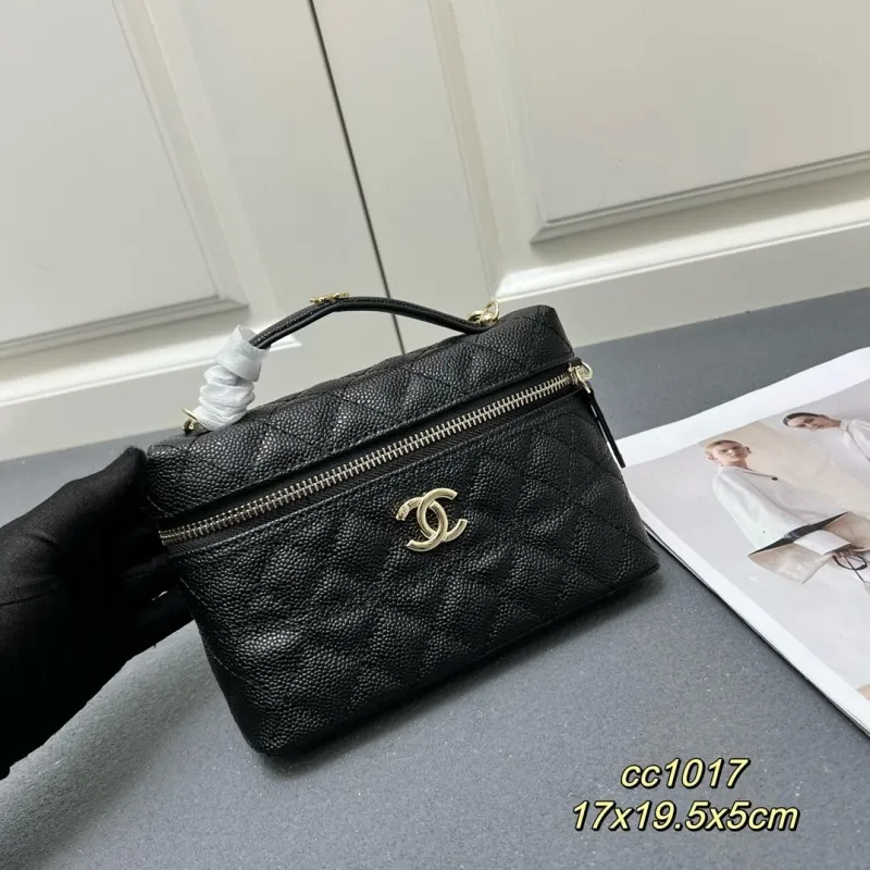 Alternative view of Chanel Cosmetic Bags-27