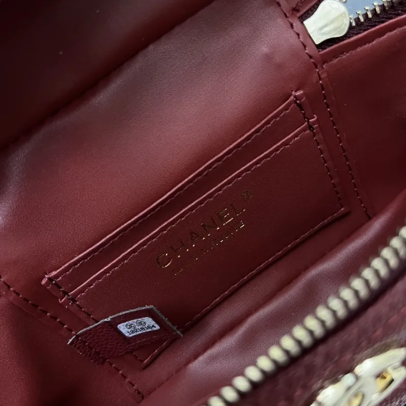 Alternative view of Chanel Cosmetic Bags-28