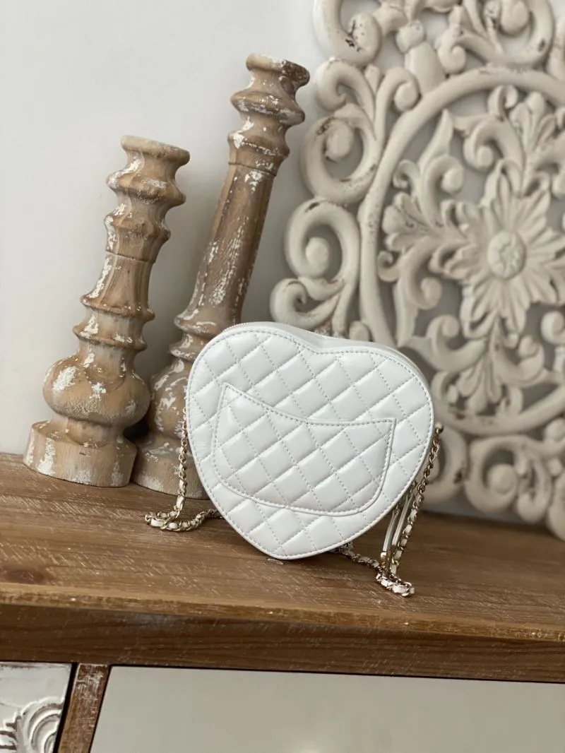 Alternative view of Chanel Round Bags-1