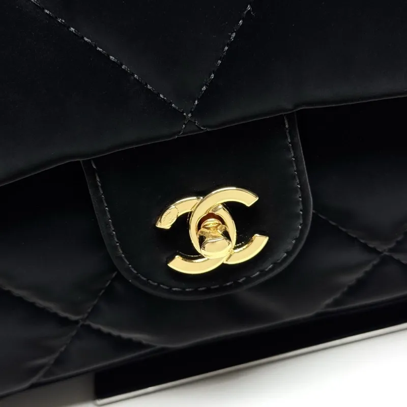 Alternative view of Chanel Satchel Bags-124