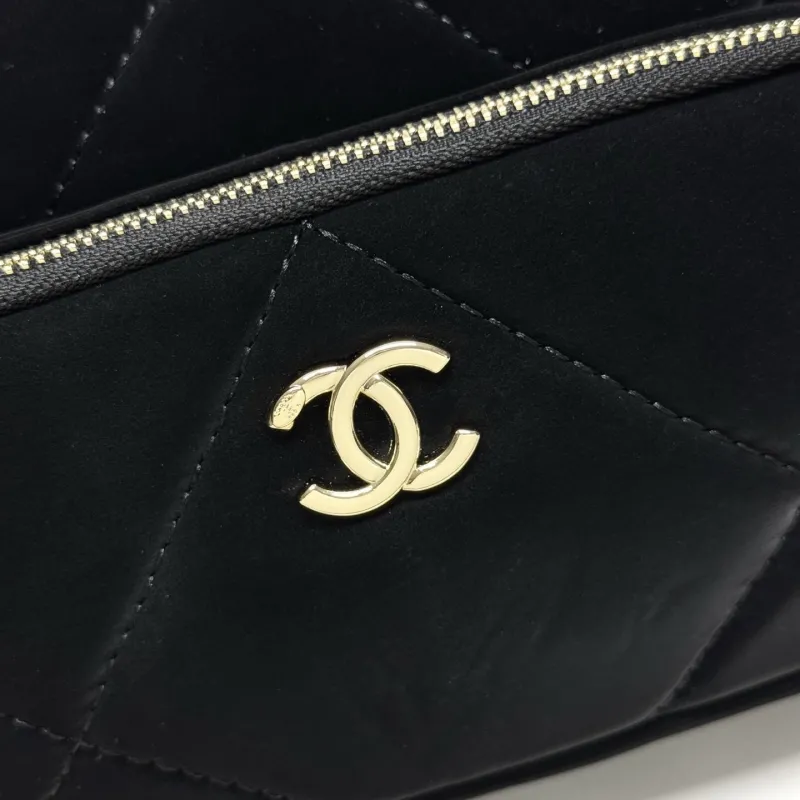 Alternative view of Chanel Satchel Bags-129