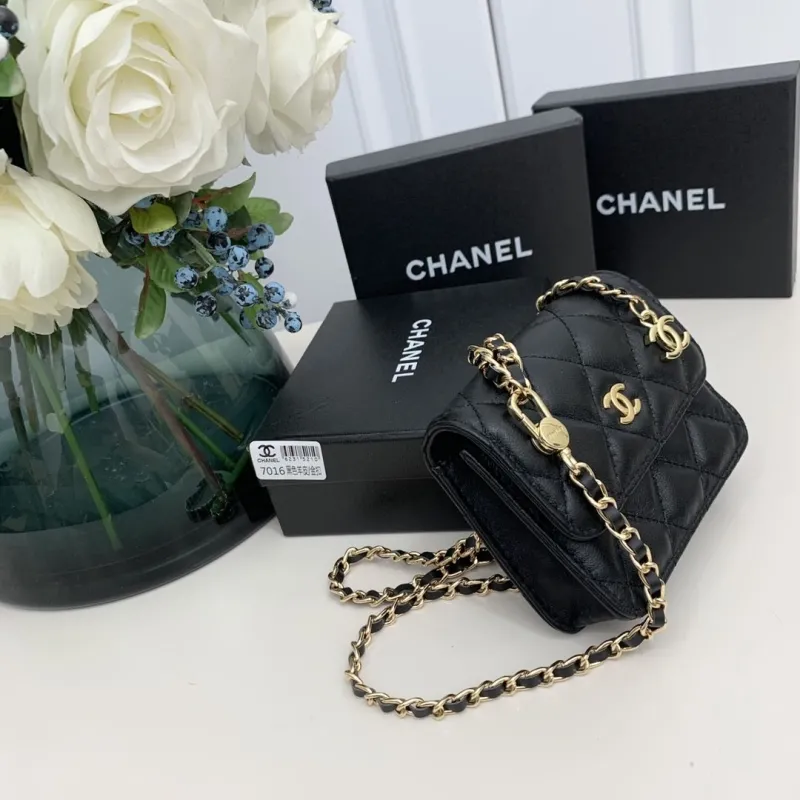 Alternative view of Chanel Satchel Bags-183