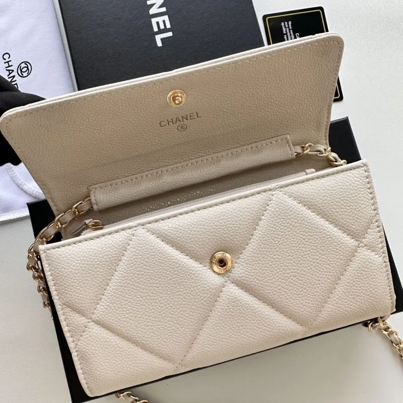 Alternative view of Chanel Satchel Bags-223