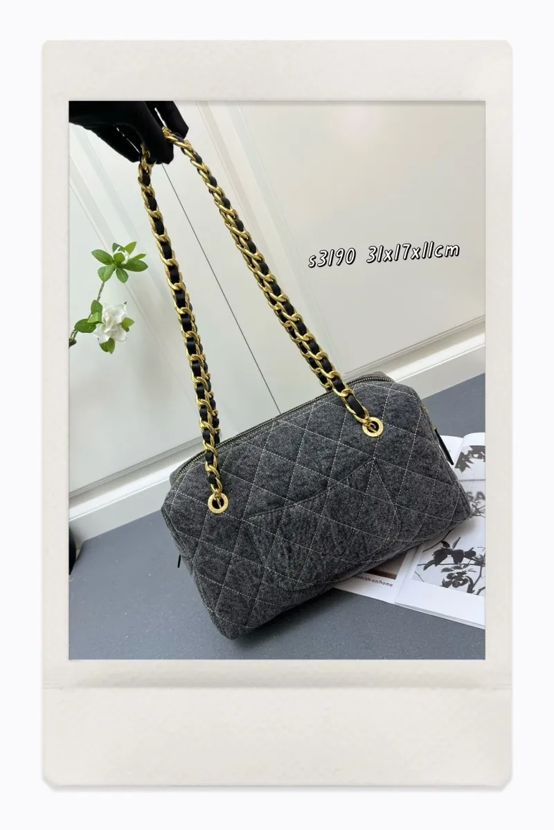 Alternative view of Chanel Satchel Bags-262