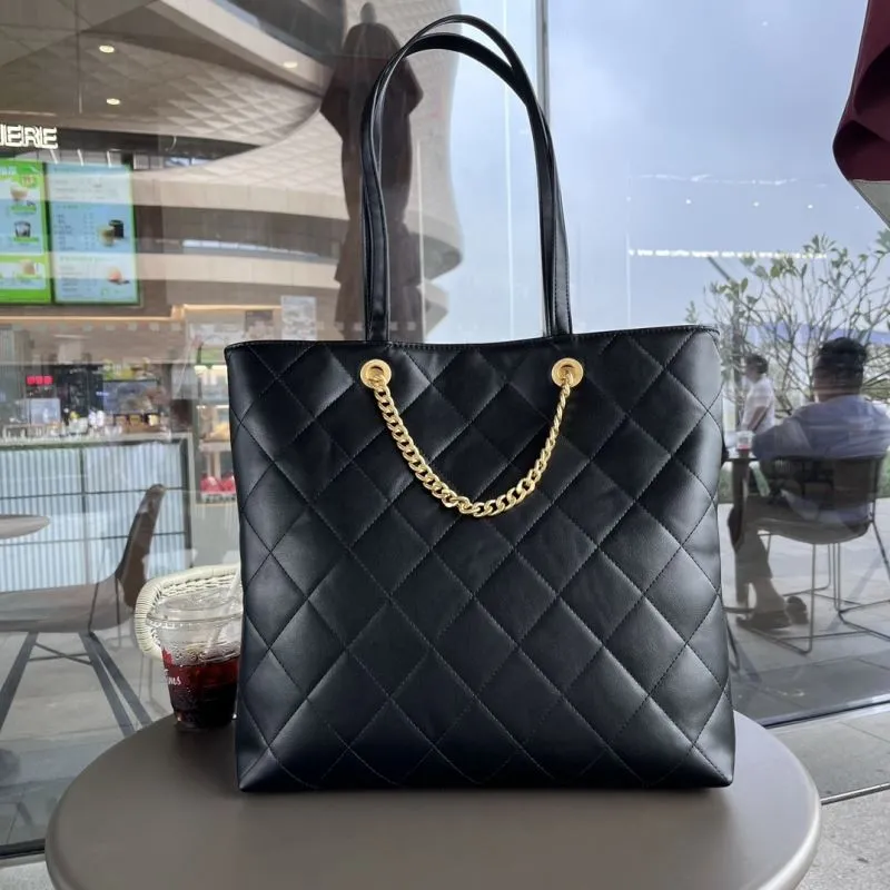 Alternative view of Chanel Satchel Bags-271