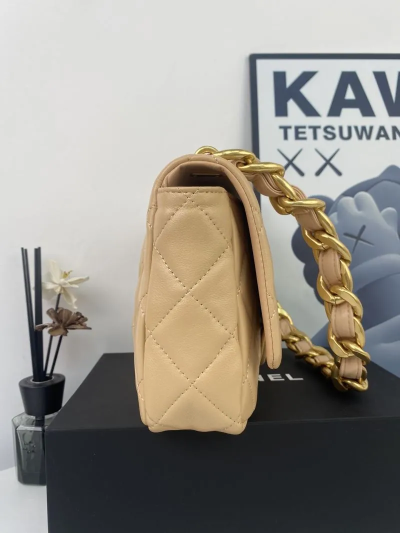 Alternative view of Chanel Satchel Bags-289