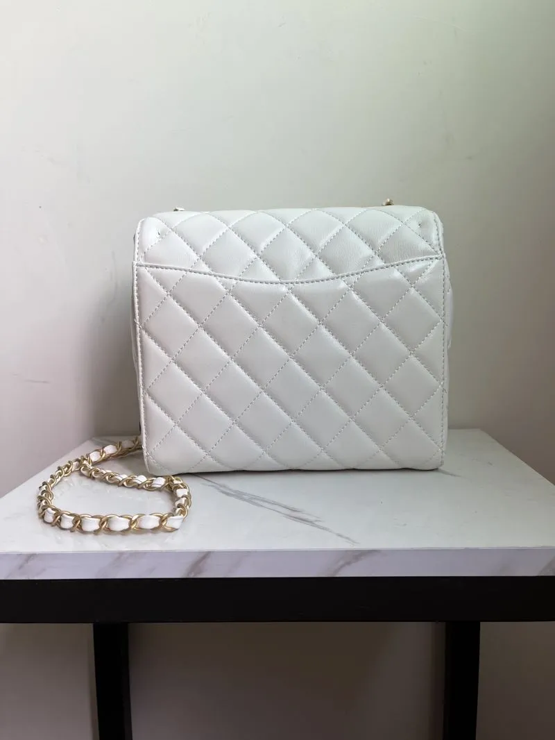 Alternative view of Chanel Satchel Bags-327