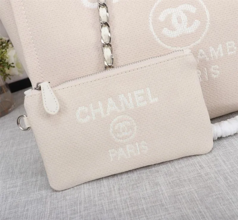 Alternative view of Chanel Shopping Bags-9