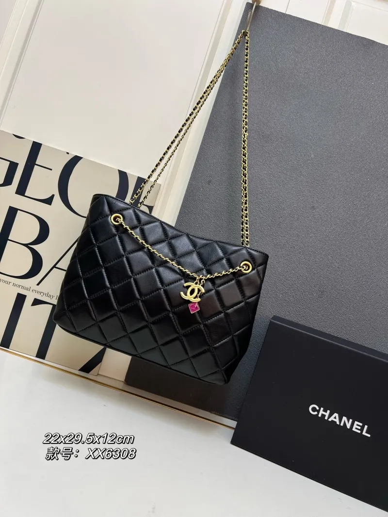 Chanel Shopping Bags-18
