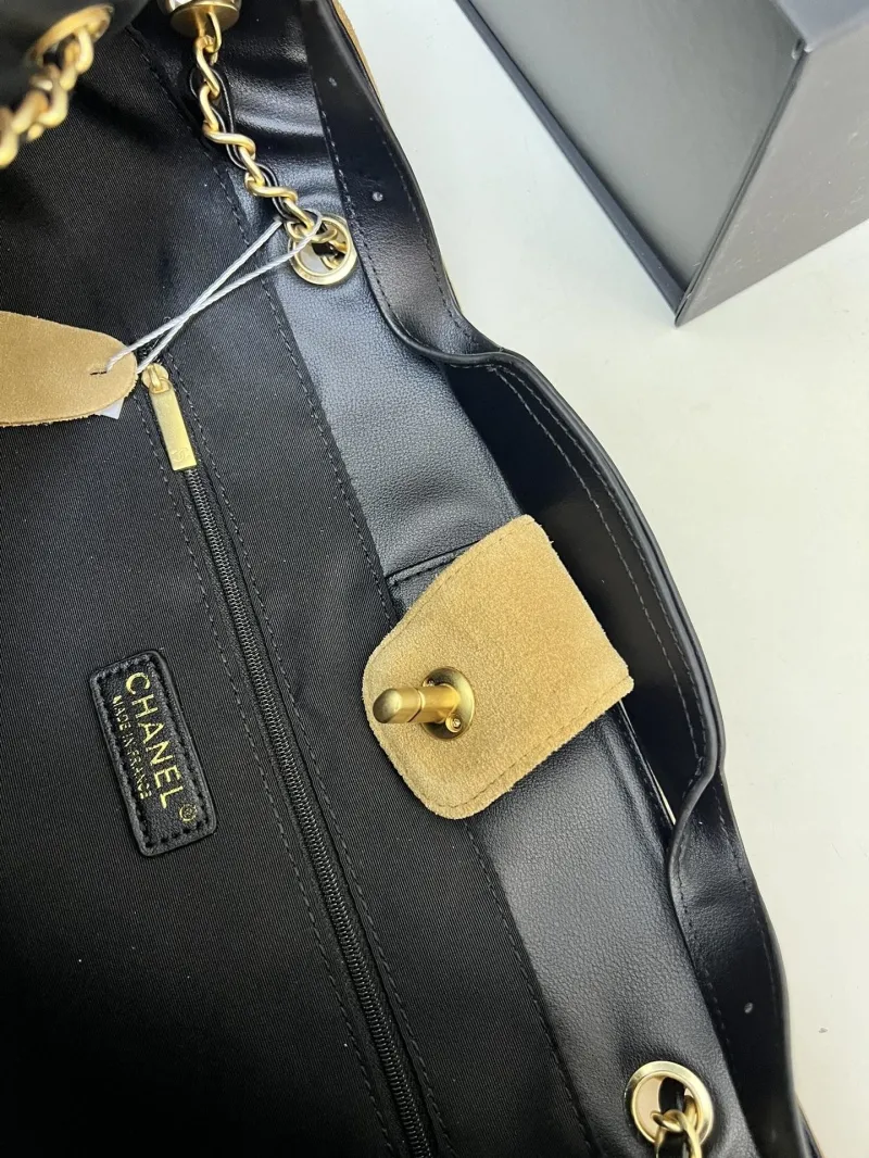 Alternative view of Chanel Shopping Bags-22