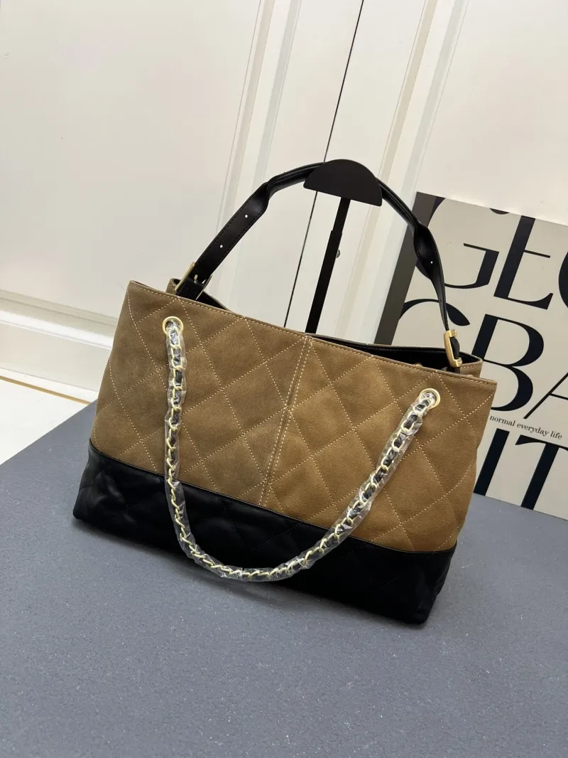 Chanel Shopping Bags-34 - Image 3