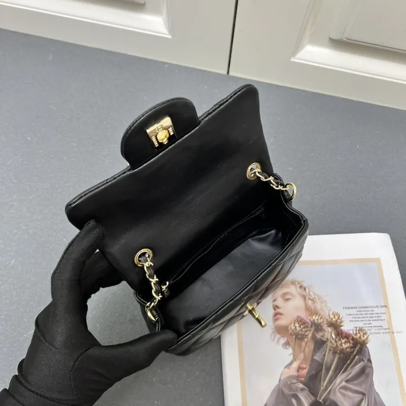Chanel Shopping Bags-39 - Image 9