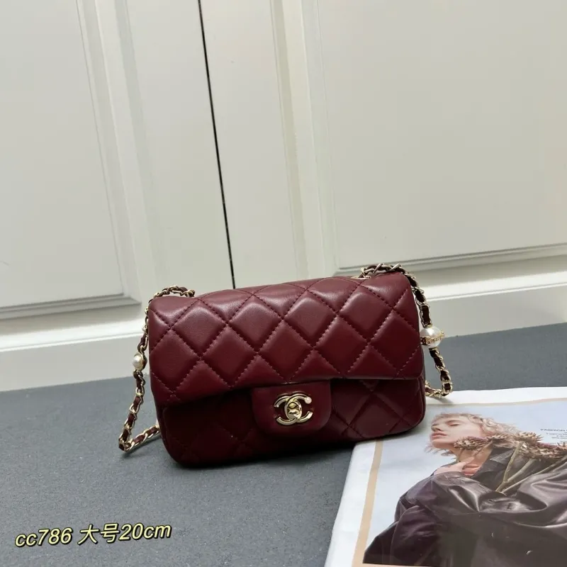 Chanel Shopping Bags-40