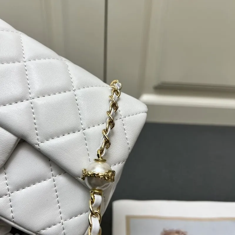 Chanel Shopping Bags-41 - Image 5