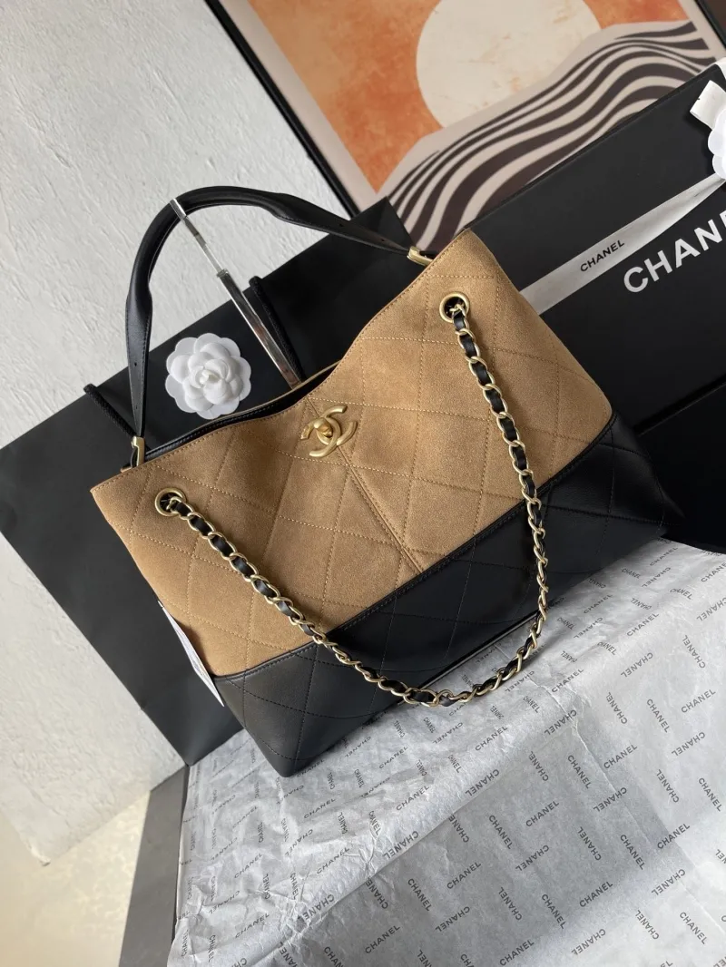 Alternative view of Chanel Shopping Bags-68