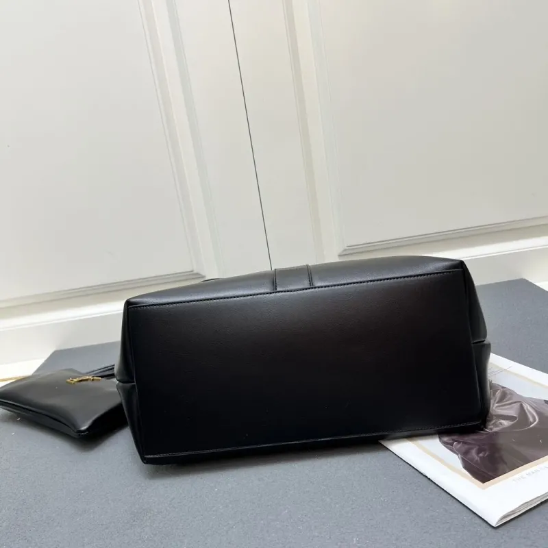 Chanel Shopping Bags-69 - Image 4