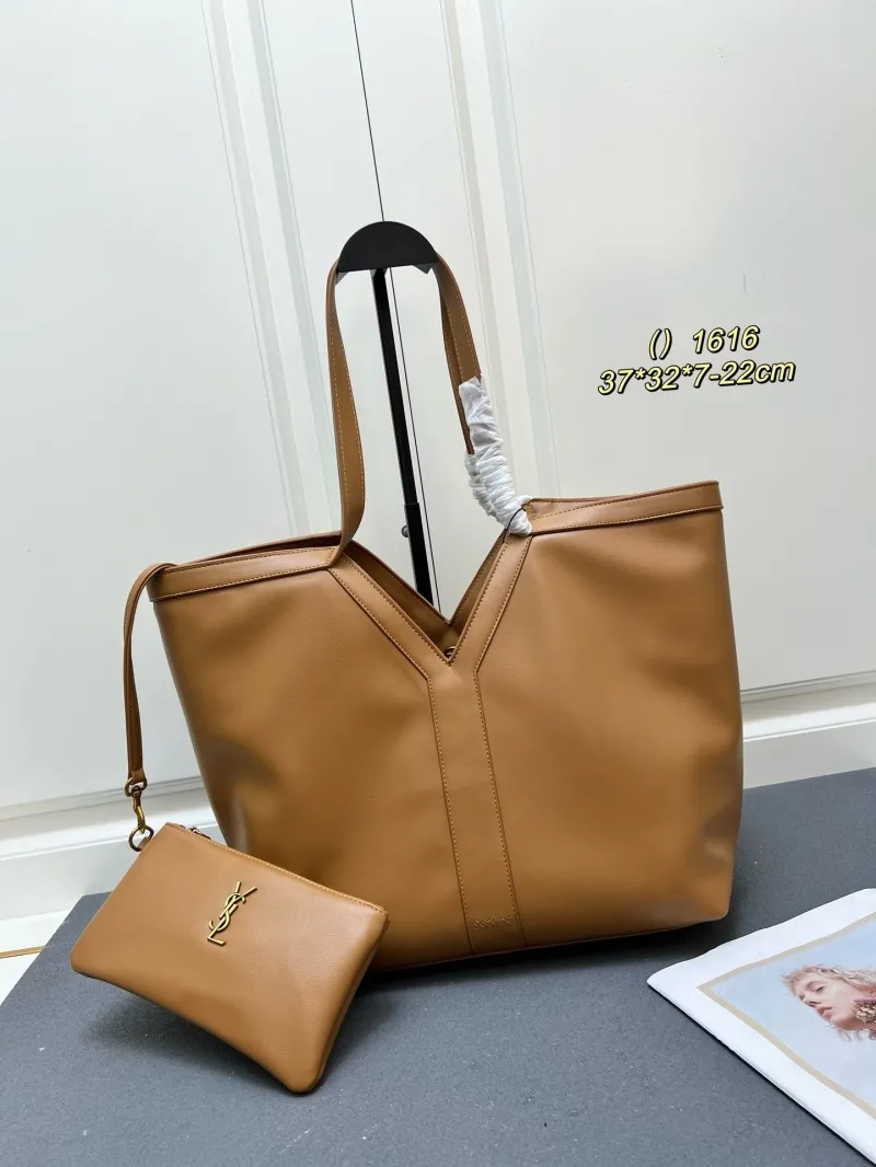 Alternative view of Chanel Shopping Bags-72