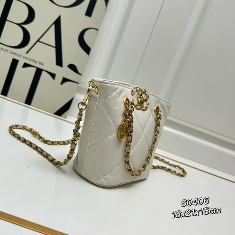 Alternative view of Chanel Shopping Bags-77