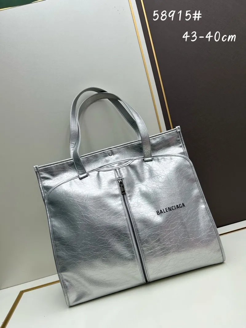 Chanel Shopping Bags-80