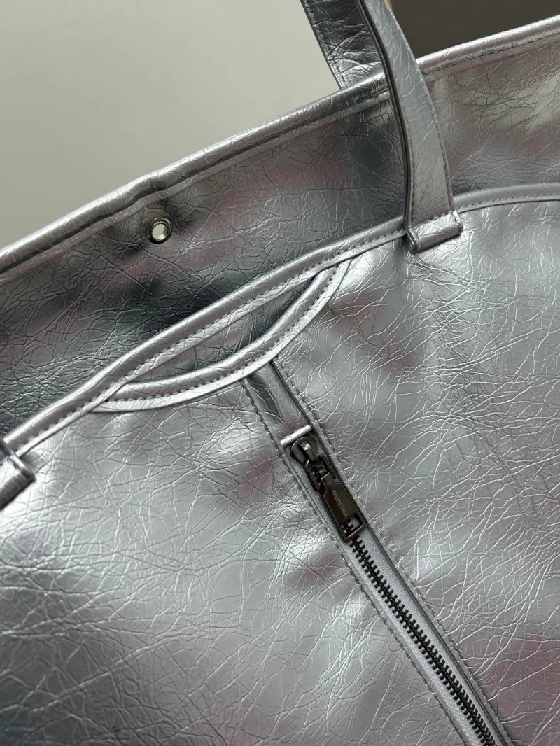 Chanel Shopping Bags-80 - Image 5
