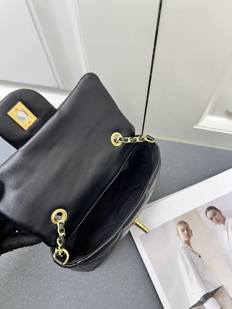 Chanel Shopping Bags-91 - Image 6