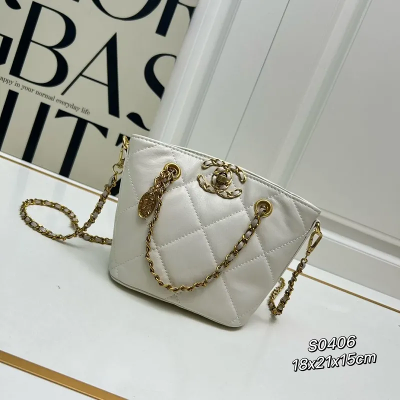 Chanel Shopping Bags-93