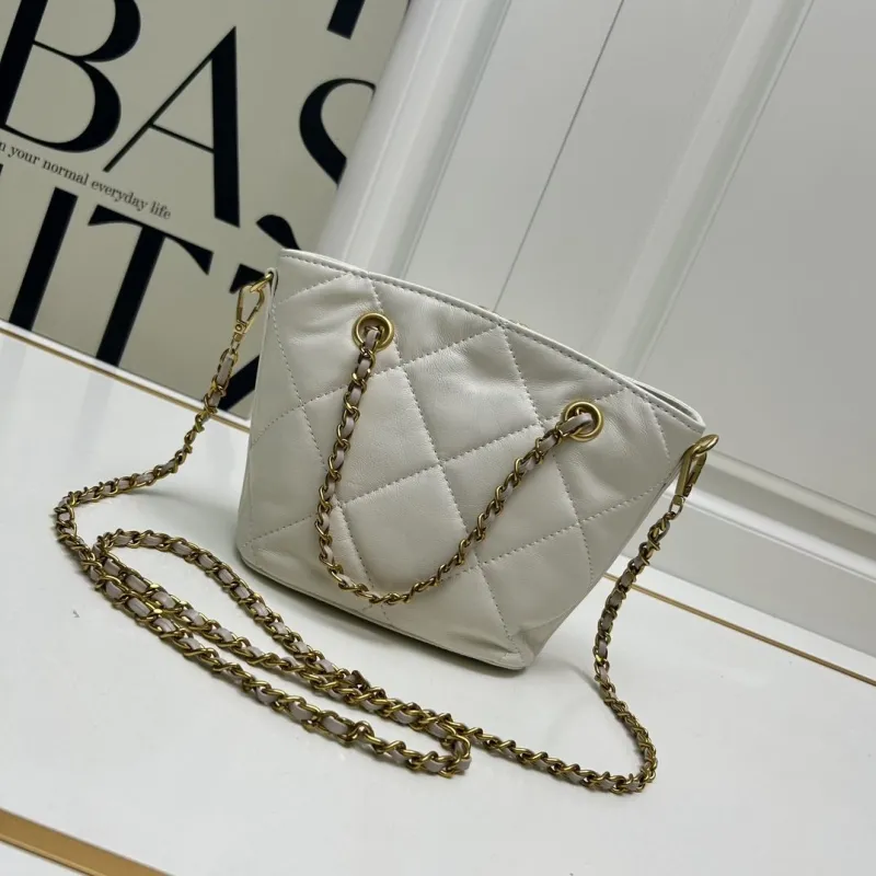 Chanel Shopping Bags-93 - Image 3