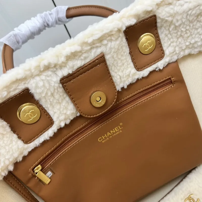 Chanel Shopping Bags-95 - Image 10