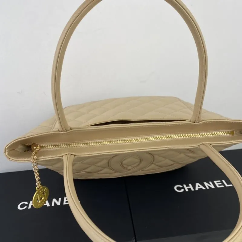 Chanel Shopping Bags-98 - Image 5