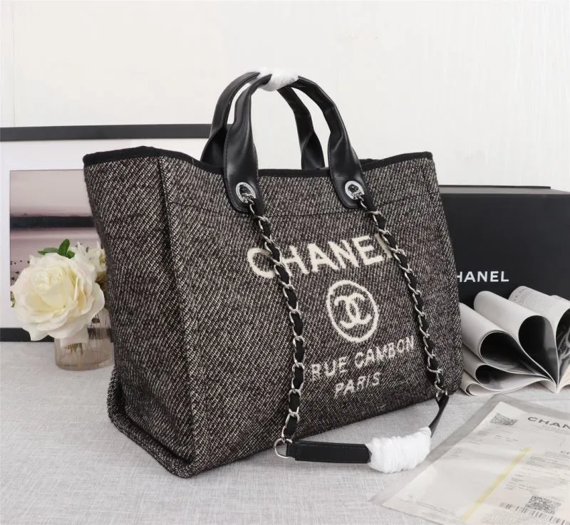 Alternative view of Chanel Shopping Bags-106