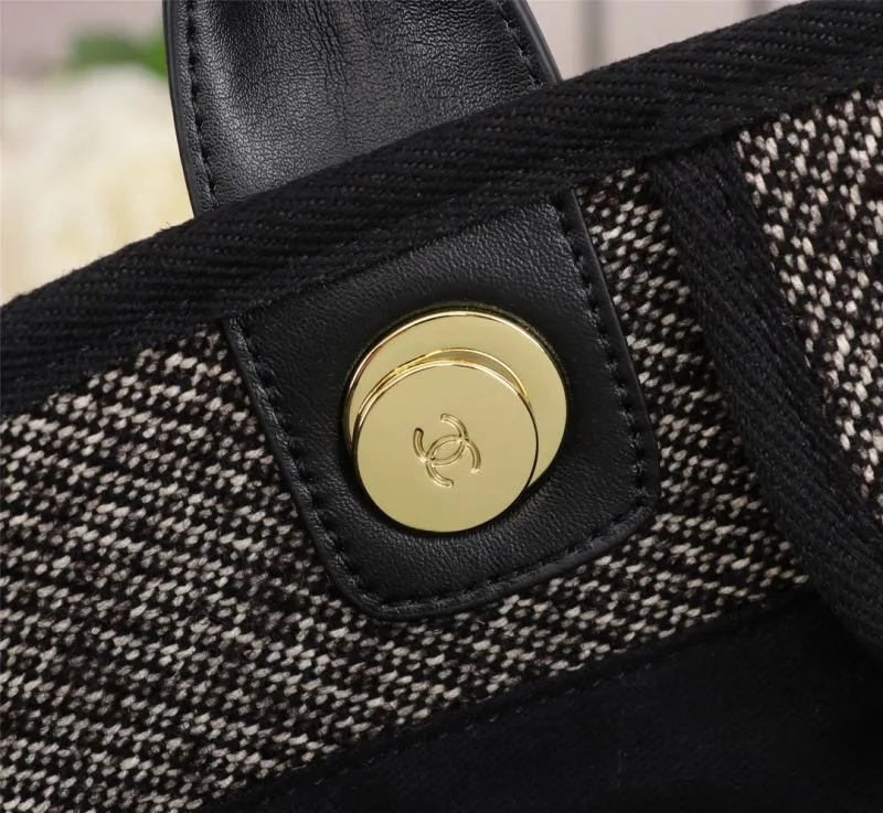 Chanel Shopping Bags-109 - Image 6