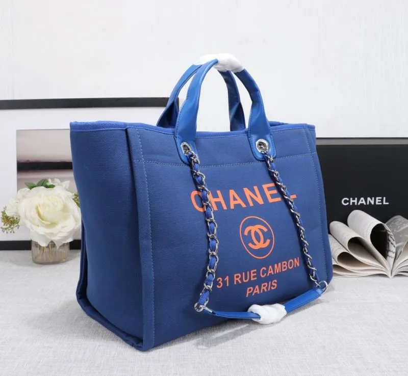 Alternative view of Chanel Shopping Bags-111