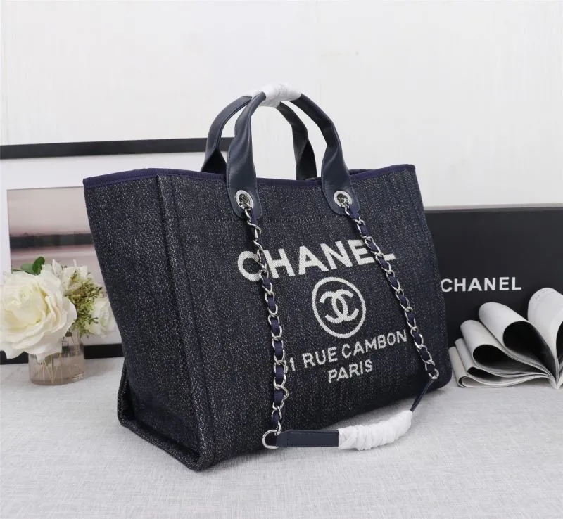 Alternative view of Chanel Shopping Bags-113