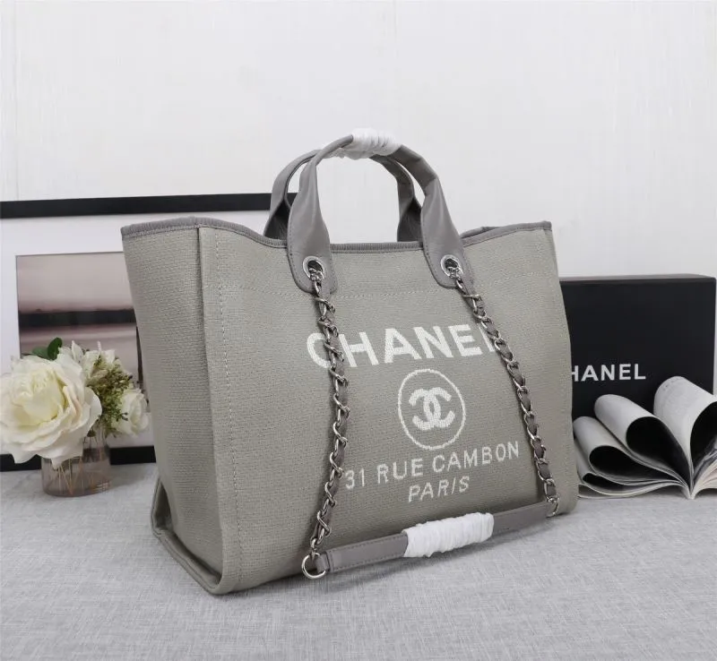 Alternative view of Chanel Shopping Bags-114