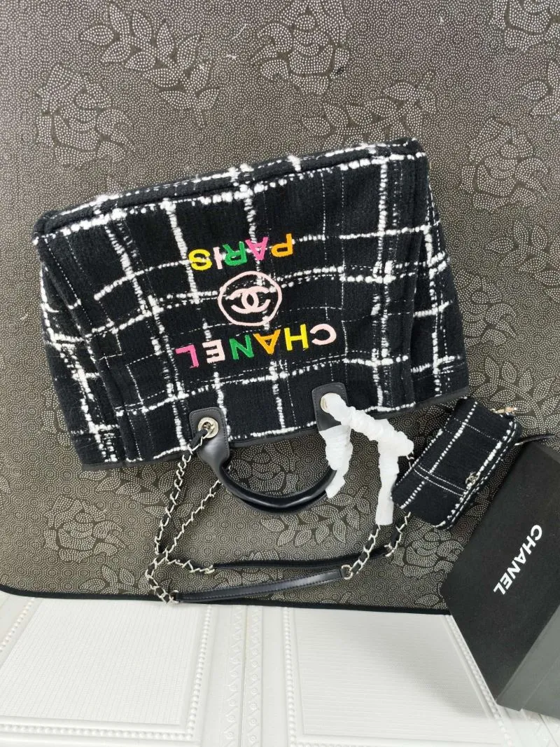 Chanel Shopping Bags-116 - Image 3