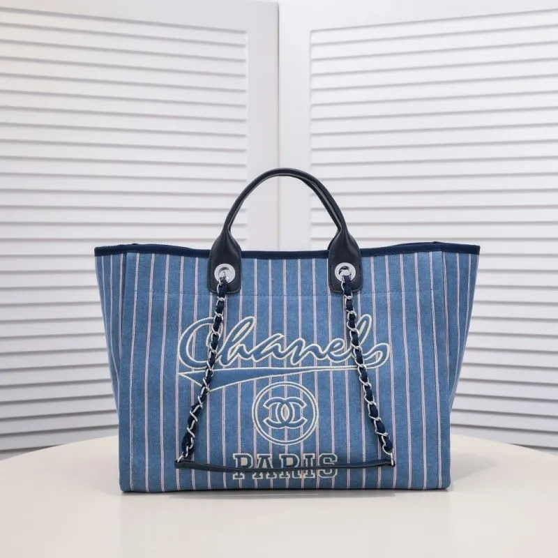 Chanel Shopping Bags-118